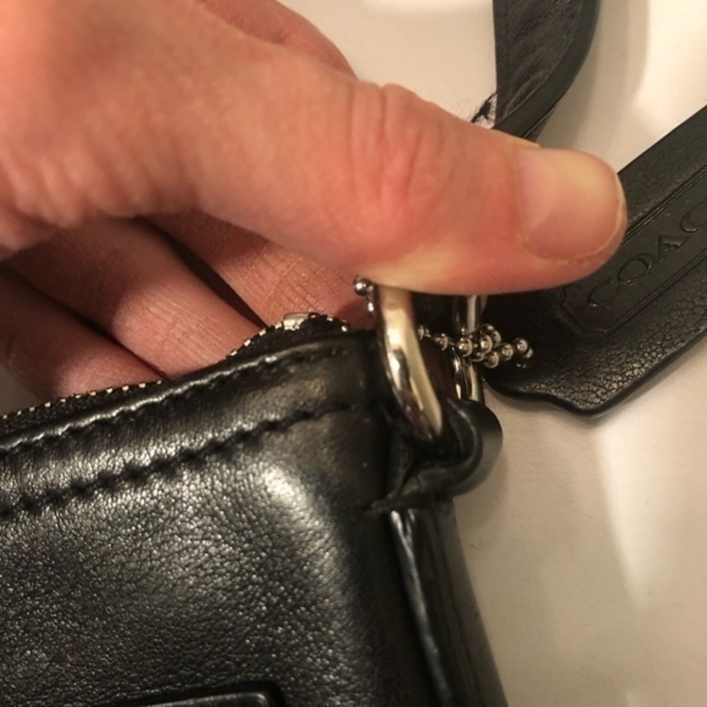 Coach black crossbody swingpack bag - Picture 3 of 10